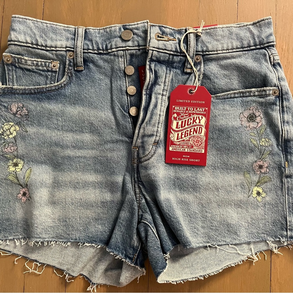 NWT Lucky Brand Denim Women's Shorts Size 2